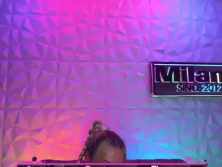 TamaraMilano's Live Sex Cam Show