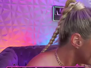 TamaraMilano's Live Sex Cam Show