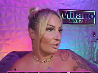 TamaraMilano's Live Sex Cam Show