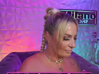 TamaraMilano's Live Sex Cam Show