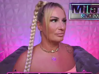 TamaraMilano's Live Sex Cam Show