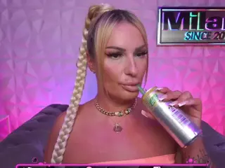 TamaraMilano's Live Sex Cam Show