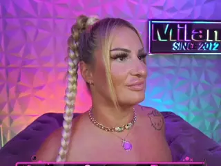 TamaraMilano's Live Sex Cam Show