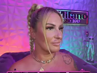 TamaraMilano's Live Sex Cam Show