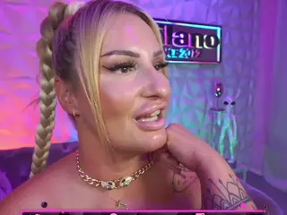 TamaraMilano's Live Sex Cam Show