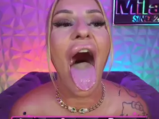 TamaraMilano's Live Sex Cam Show