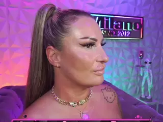 TamaraMilano's Live Sex Cam Show