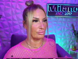 Live cam show with TamaraMilano