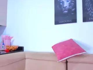 Naomi King's Live Sex Cam Show