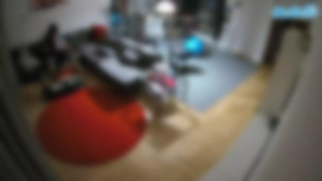 Julmodels Living-2's Live Sex Cam Show