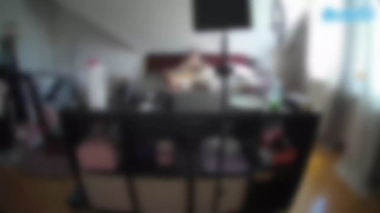 Julmodels Bedroom-A 2's Live Sex Cam Show