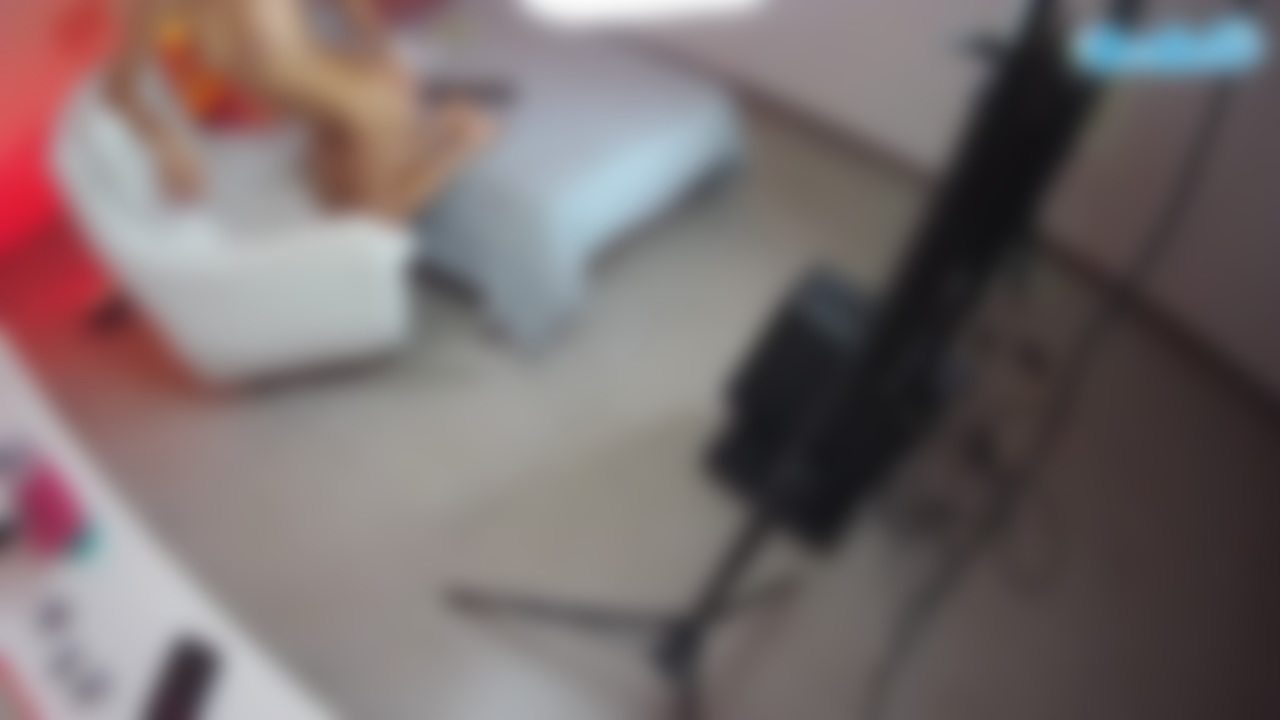 voyeurcam jb office 2's Live Sex Cam Show