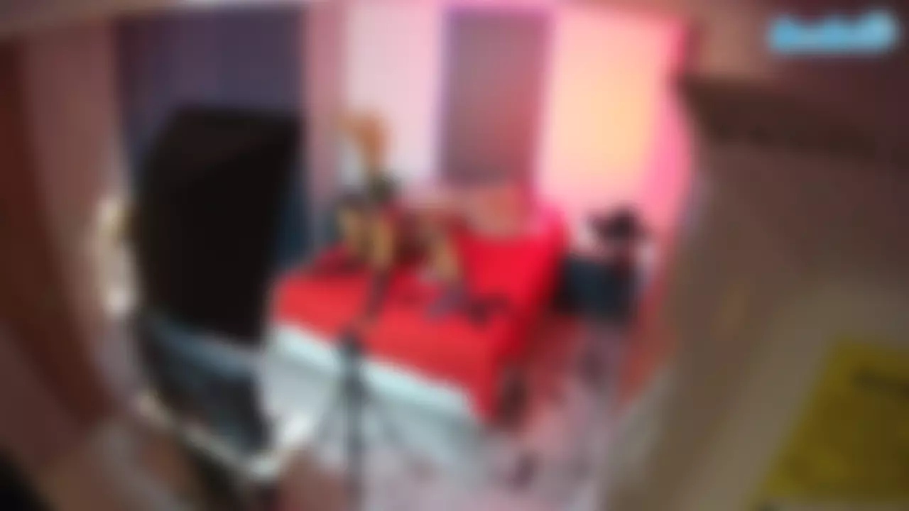 voyeurcam casa salsa bedroom 8's Live Sex Cam Show