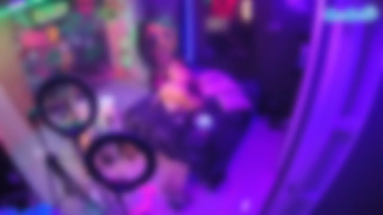 voyeurcam casa salsa disturbed's Live Sex Cam Show