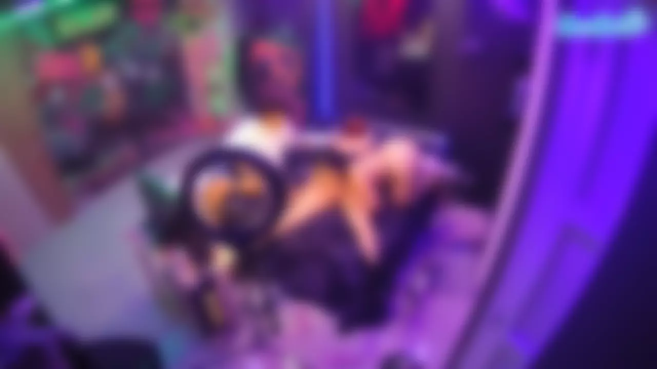 voyeurcam casa salsa disturbed's Live Sex Cam Show