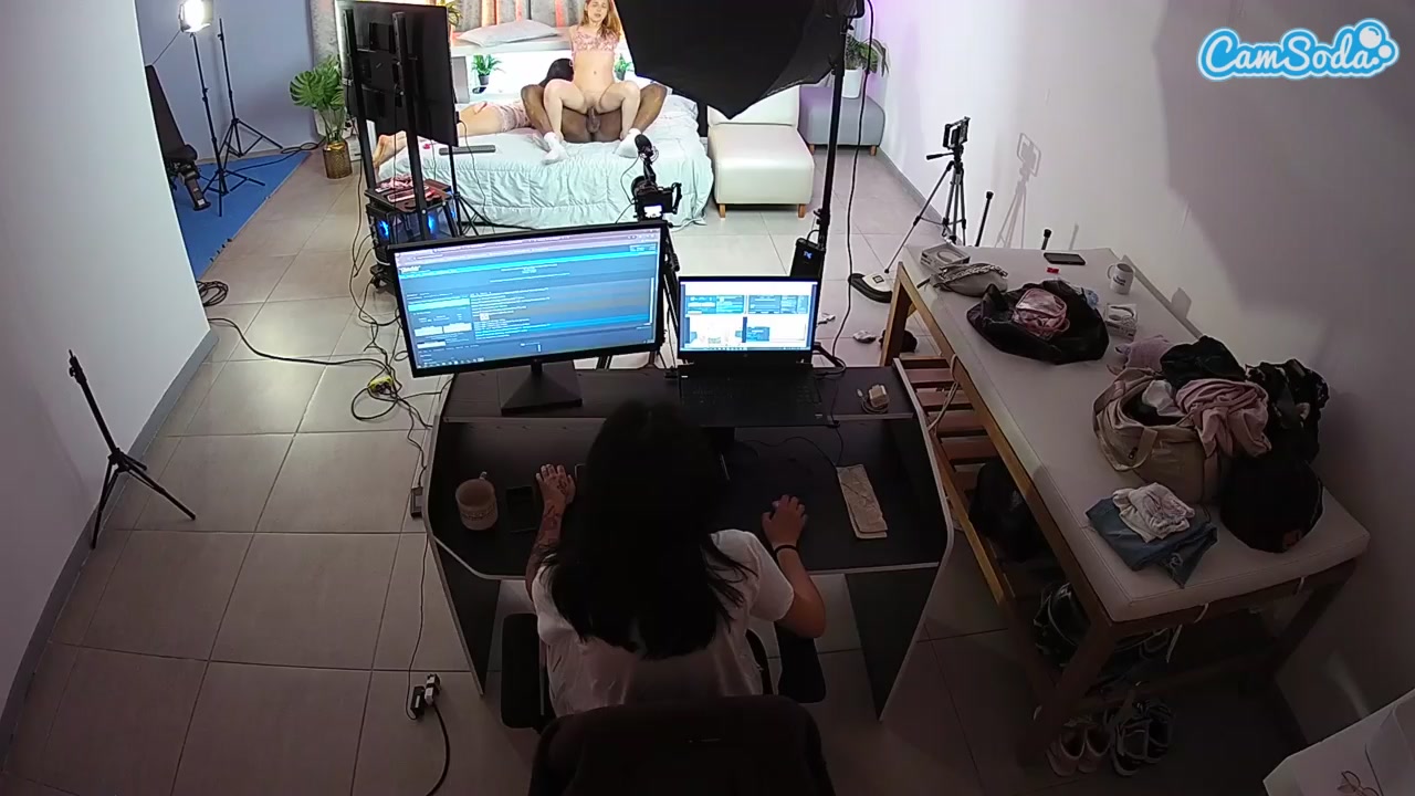 JBTV MainRoom Cam02 - VoyeurCam Nude on Cam