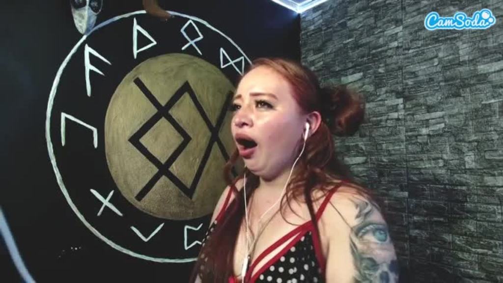 HarleyStarr on webcam for live porn chat • iStripper