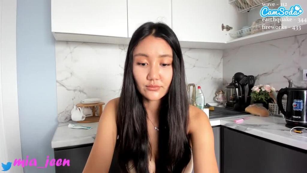 YOUR LOVELY LI Lianamei Cam Free Live Nude Sex Show Chat  