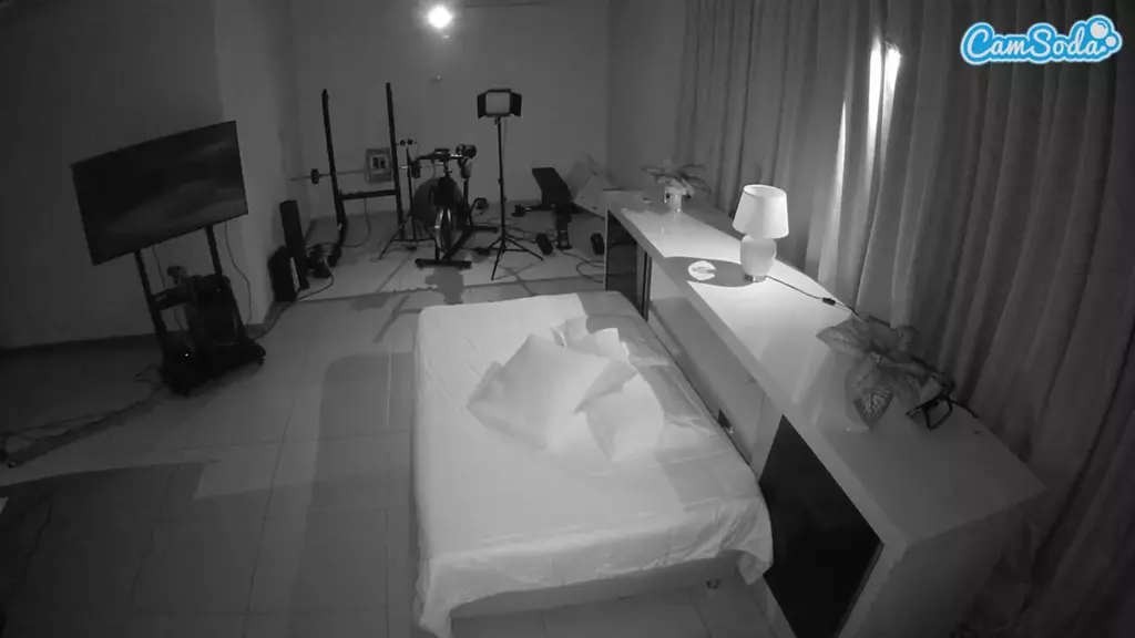JBTV MainRoom Cam03 - VoyeurCam live cam