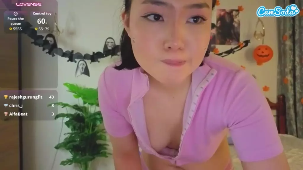akino-hen1 live cam