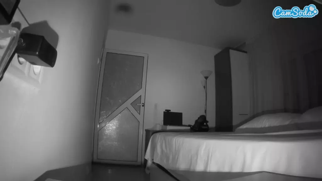 voyeurcam charmhellen kitchen live cam