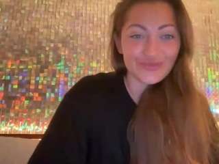  danidaniels chat room