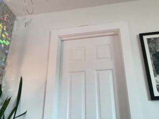  danidaniels chat room