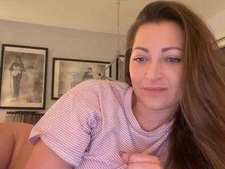 danidaniels's CamSoda show and profile