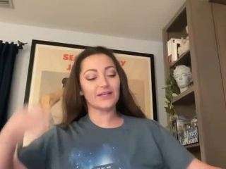 Live webcam model danidaniels on Soda Cams