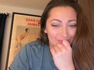 Live webcam model danidaniels on Soda Cams