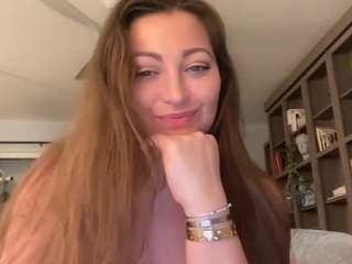 danidaniels Live Webcam on CamSoda