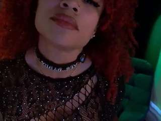 Live webcam model heidicox on Soda Cams