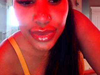 katt-leya Live Webcam on CamSoda
