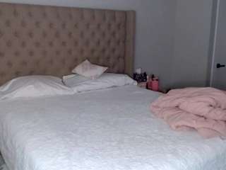 katt-leya Live Webcam on CamSoda