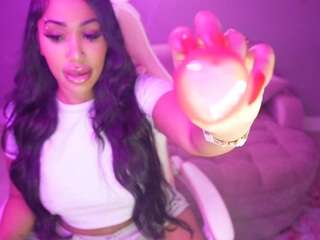 katt-leya Live Webcam on CamSoda
