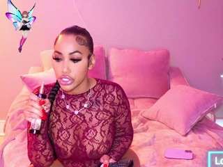katt-leya Live Webcam on CamSoda