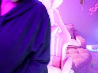 katt-leya Live Webcam on CamSoda