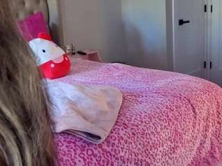 katt-leya Live Webcam on CamSoda
