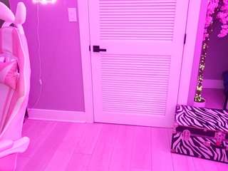 katt-leya Live Webcam on CamSoda