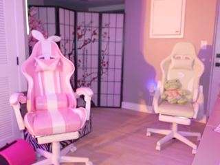 katt-leya Live Webcam on CamSoda