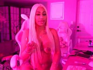 katt-leya Live Webcam on CamSoda