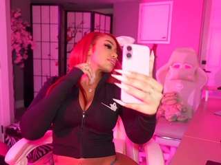 katt-leya Live Webcam on CamSoda