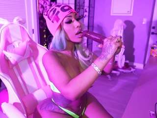 katt-leya's CamSoda show and profile