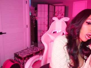 katt-leya Live Webcam on CamSoda