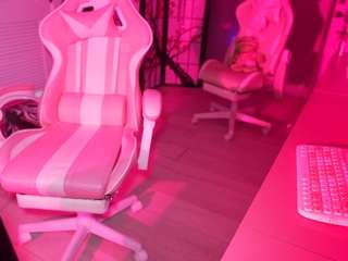 katt-leya Live Webcam on CamSoda