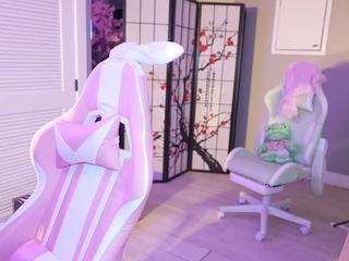 katt-leya Live Webcam on CamSoda