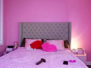 katt-leya Live Webcam on CamSoda