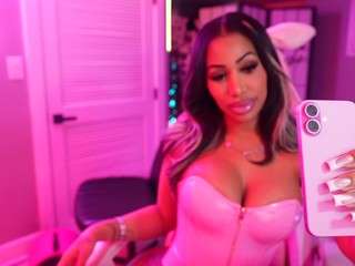 katt-leya Live Webcam on CamSoda