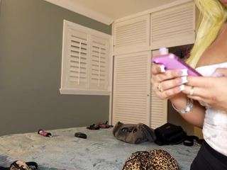 katt-leya Live Webcam on CamSoda