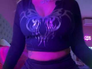 Live webcam model katt-leya on Soda Cams